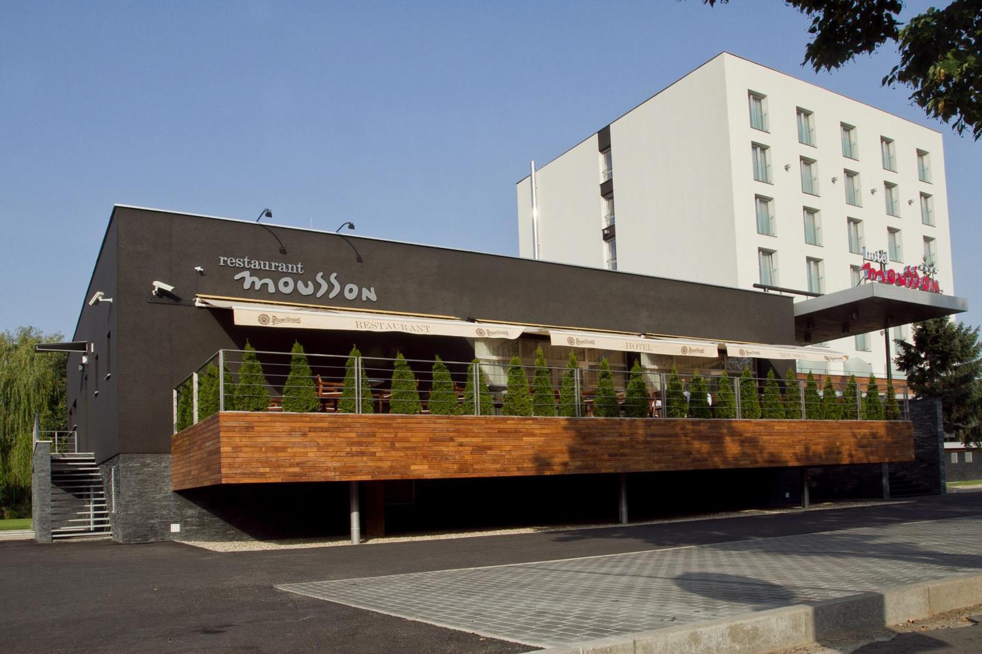木森酒店 米哈洛夫采 外观 照片